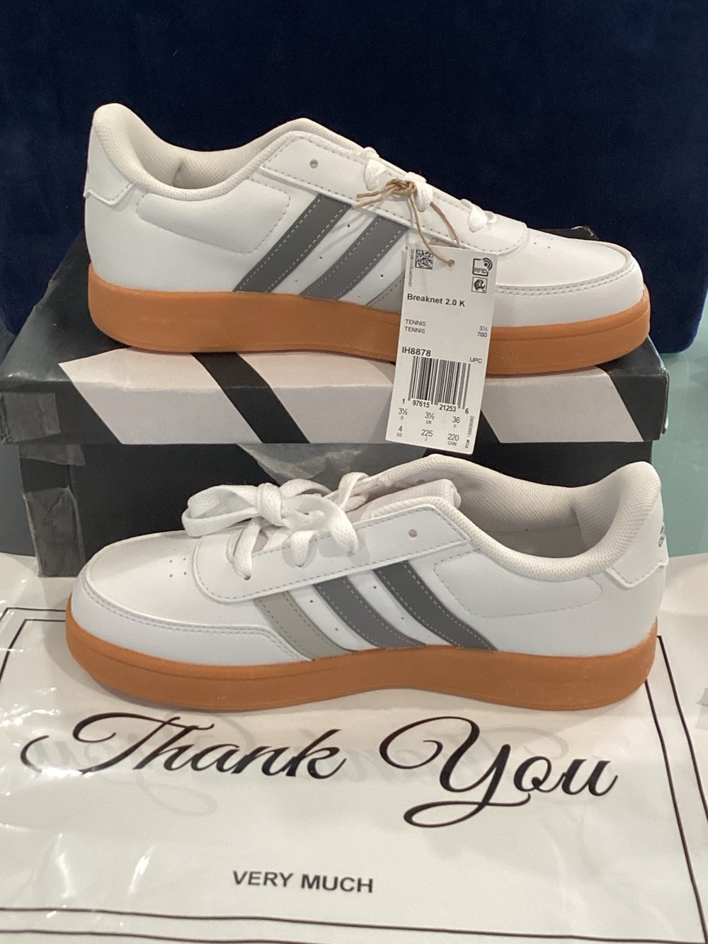 adidas Kids Breaknet 2.0 White with Gray Stripes and Gum Sole size 4